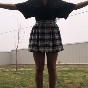 Super cute forever 21 skirt for sale!